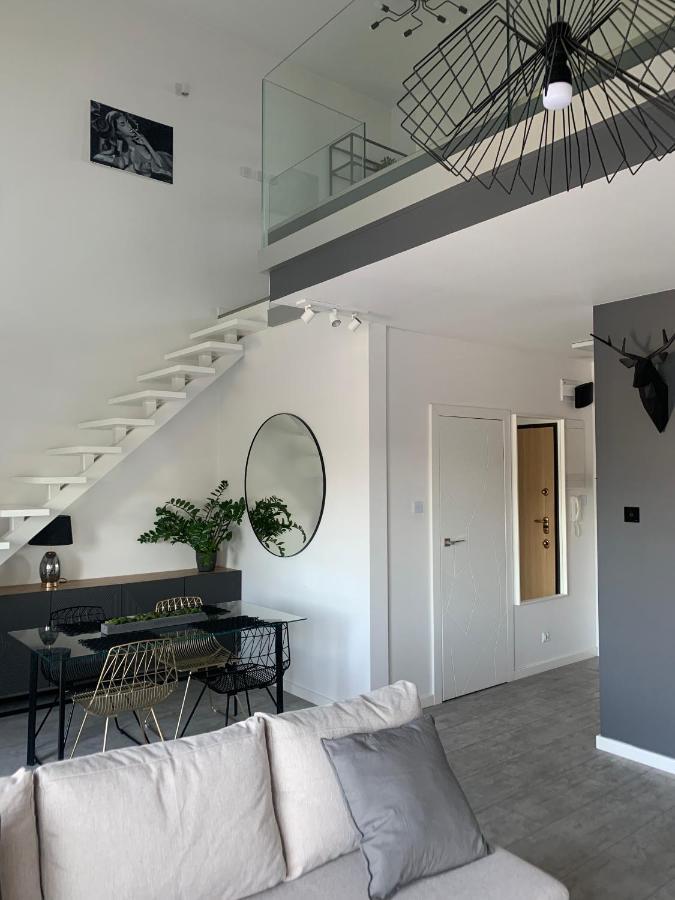 Ekskluzywny Penthouse Z Ogrodem W Centrum Lodzi Dış mekan fotoğraf